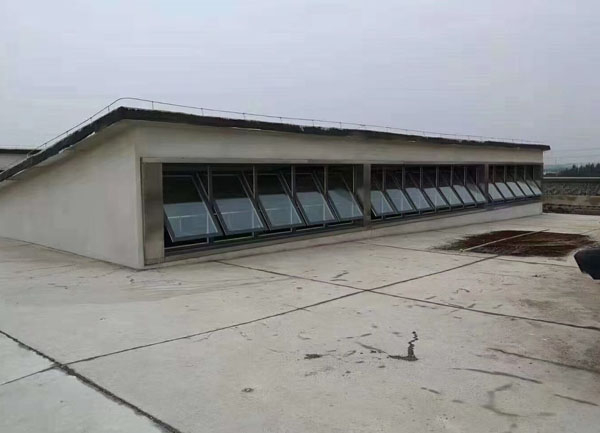 電動(dòng)消防排煙窗案例